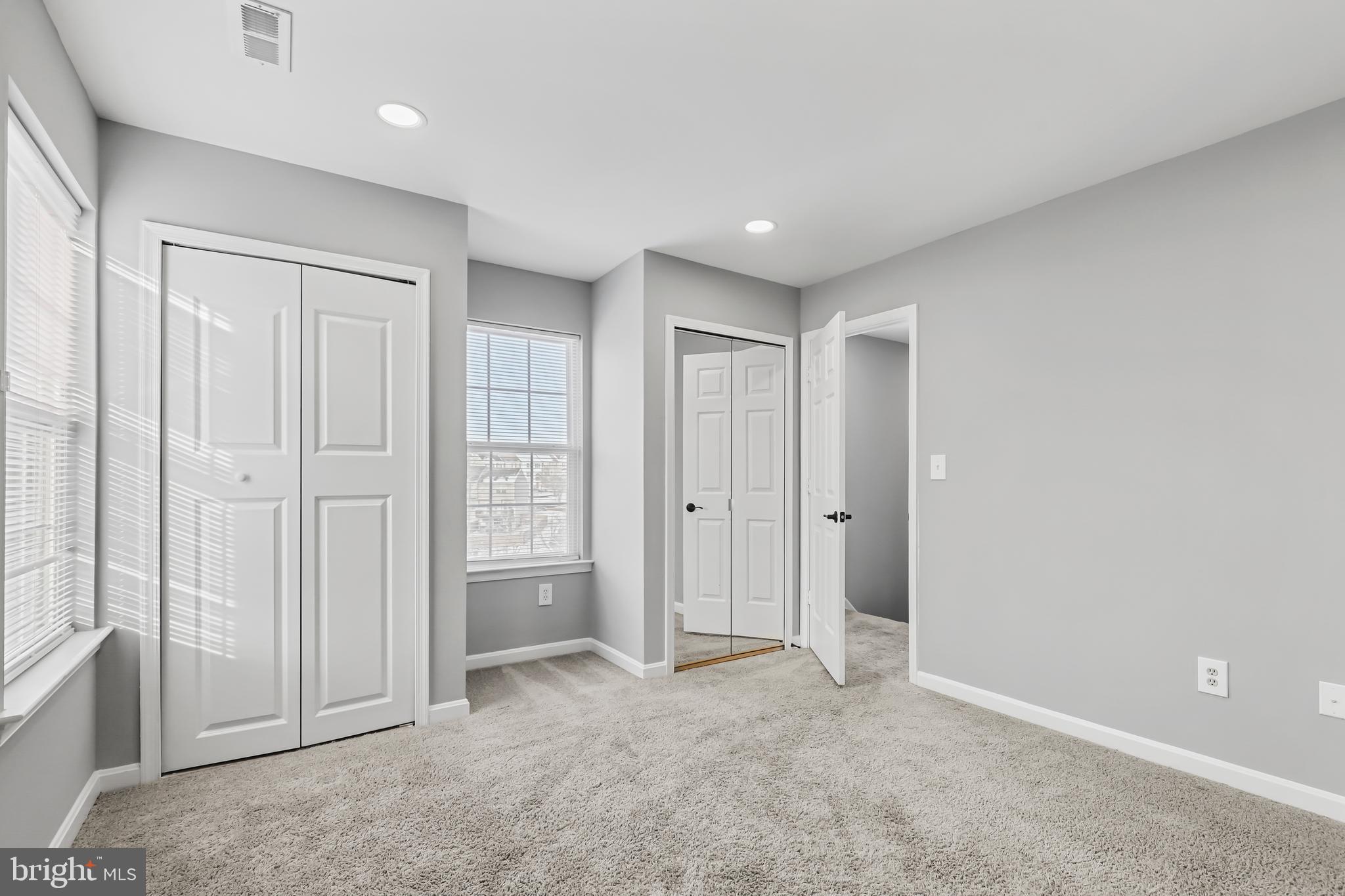 STONE RIVER - Residential