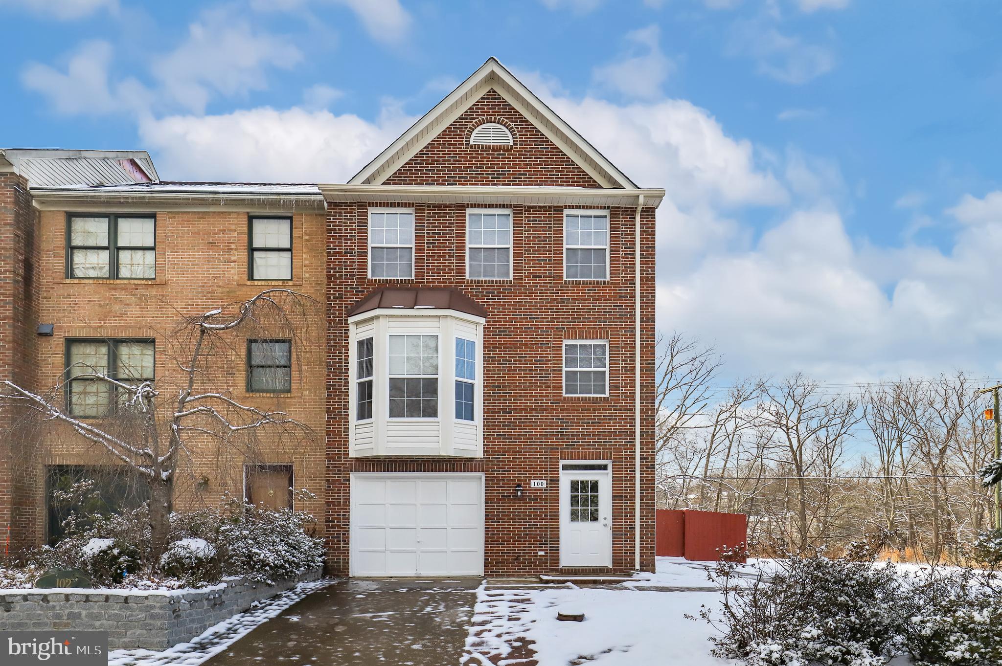 STONE RIVER - Residential