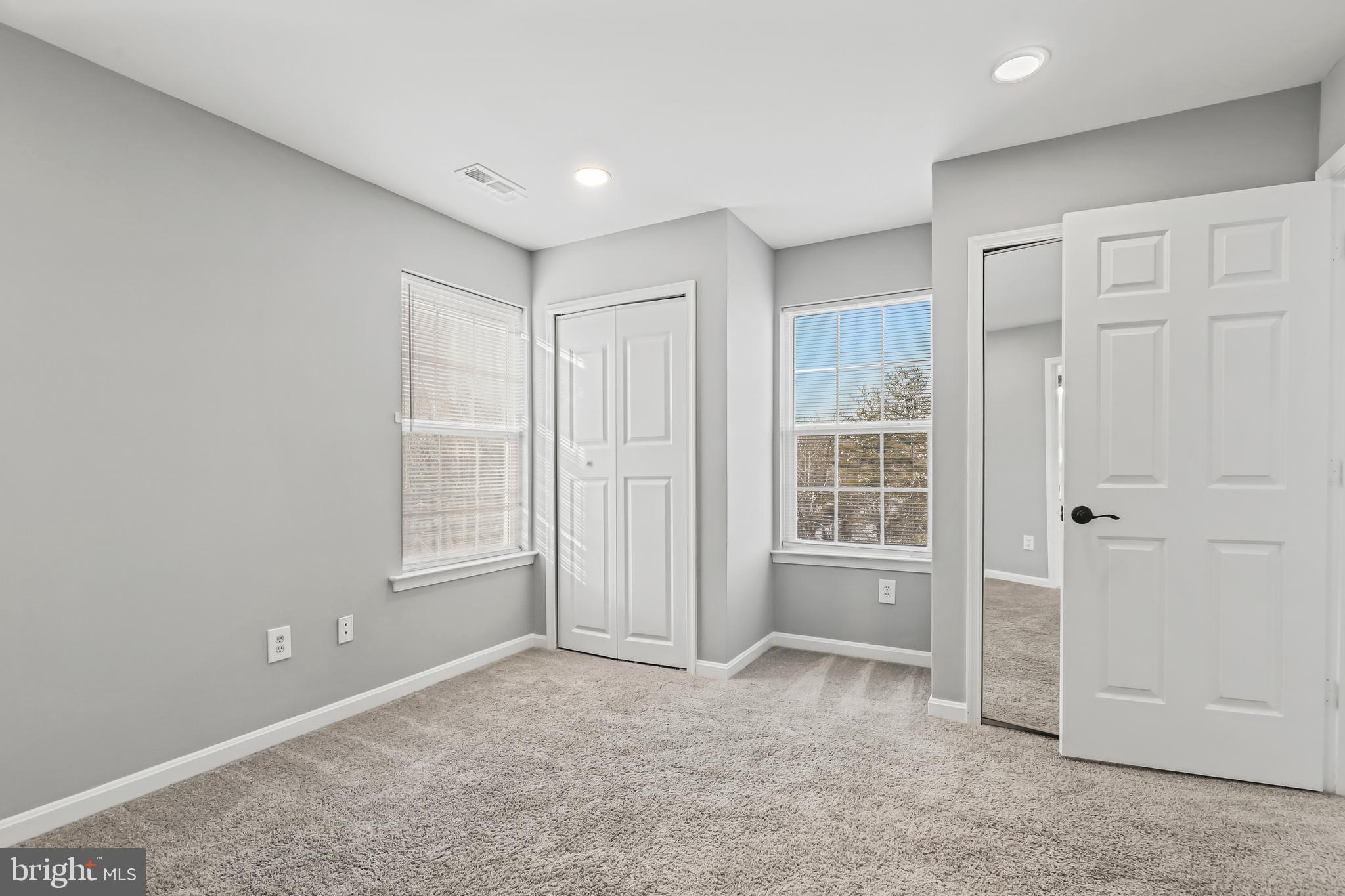 STONE RIVER - Residential