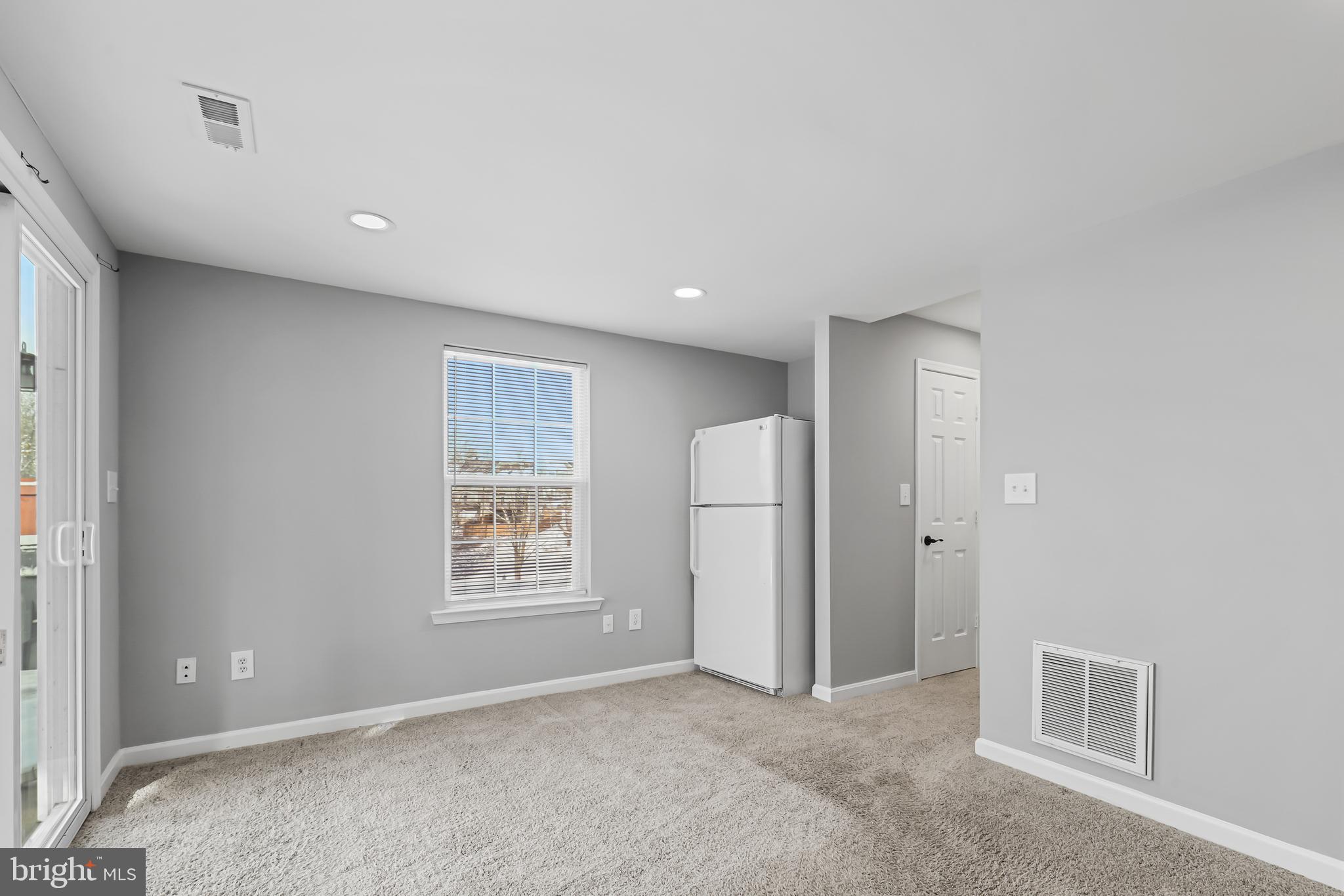 STONE RIVER - Residential