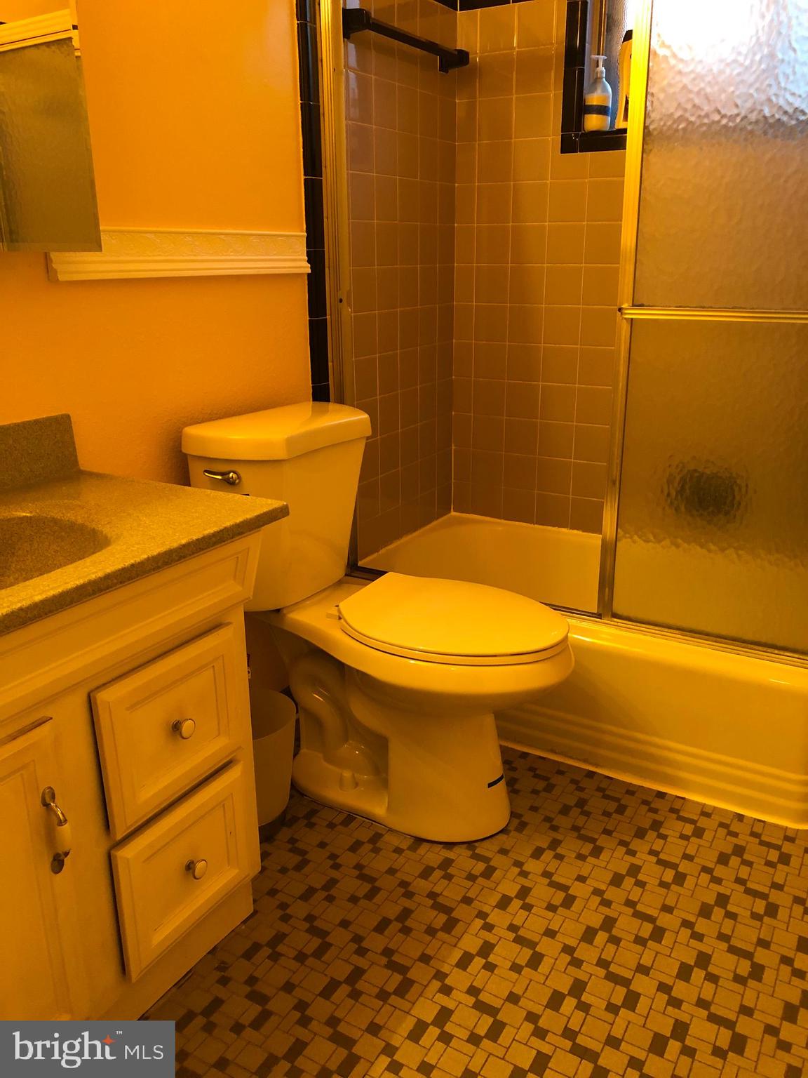 SHREVEWOOD - Residential Lease