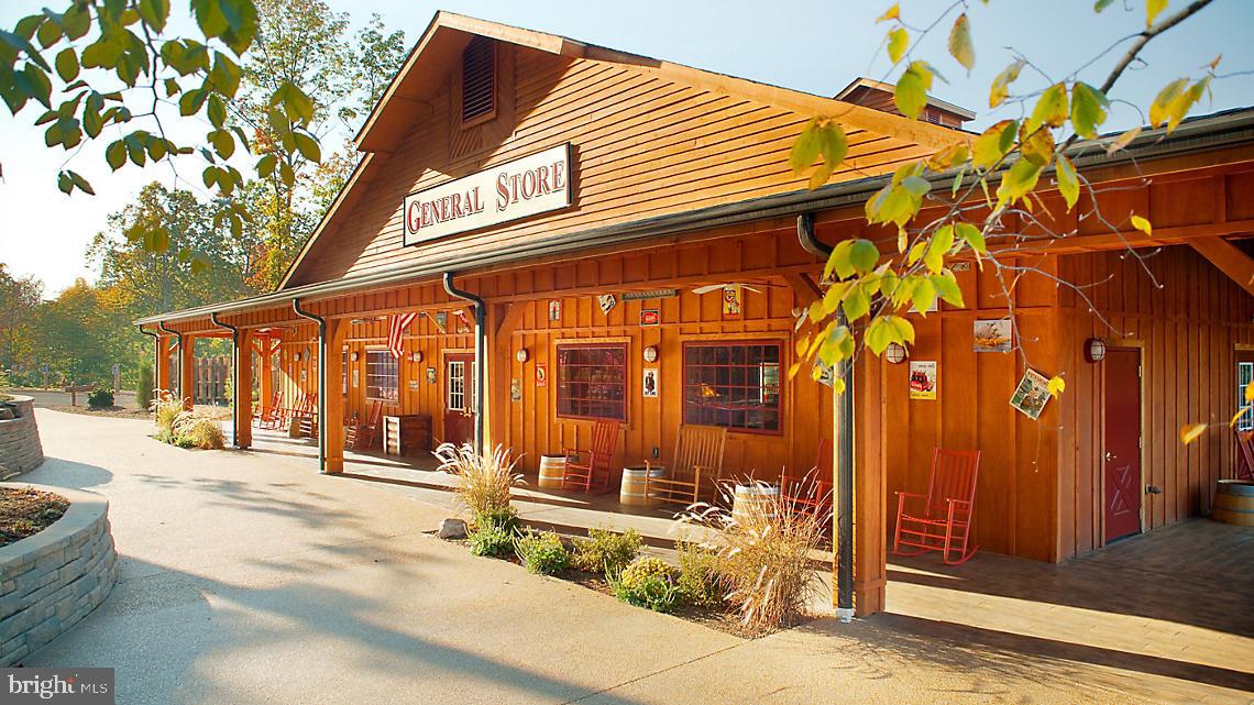 SHENANDOAH CROSSING - Land