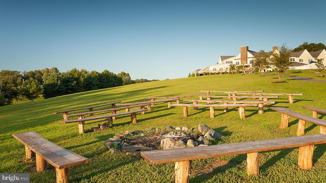 SHENANDOAH CROSSING - Land