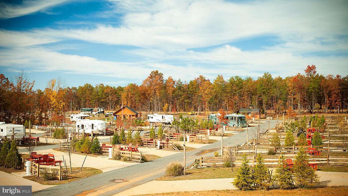 SHENANDOAH CROSSING - Land