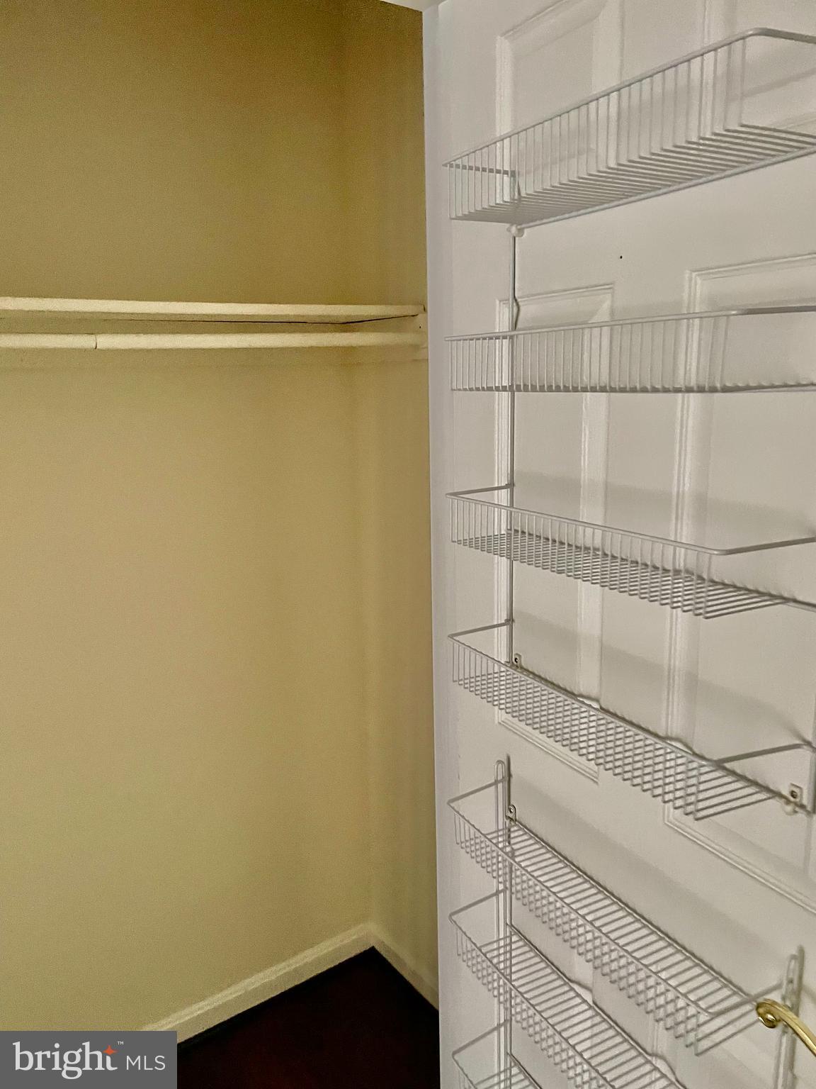 KENTLANDS RIDGE - Residential Lease