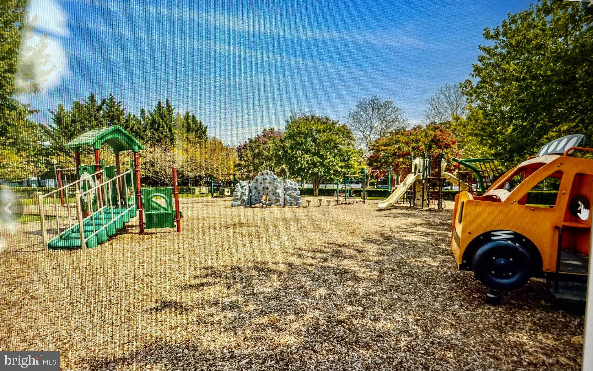 KENTLANDS RIDGE - Residential Lease