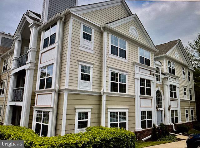 Welcome to this beautifully appointed, two-bedroom, two-bath condo located in the highly sought-after Kentlands neighborhood of Gaithersburg, Maryland. This spacious and stylish home offers a bright and open floor plan, perfect for modern living. The updated kitchen features sleek stainless steel appliances, and plenty of cabinet space—ideal for home cooking. The inviting living room is bathed in natural light, providing a comfortable space to relax with the fireplace !! The two generous bedrooms and ample closet space, while the master suite features an en-suite bathroom for added privacy. Both bathrooms are beautifully designed with modern fixtures and finishes. Enjoy the convenience of in-unit laundry and plenty of storage throughout. Step outside to your private balcony, a peaceful outdoor space perfect for enjoying the fresh air. You’ll also have easy access to all the amenities Kentlands has to offer—picturesque walking paths, parks, shops, and restaurants are just steps away. With easy access to major highways and public transportation, this condo combines comfort, convenience, and style. Don’t miss the chance to make this spacious condo your home! Contact us today to schedule a tour and see all that this amazing unit has to offer.
