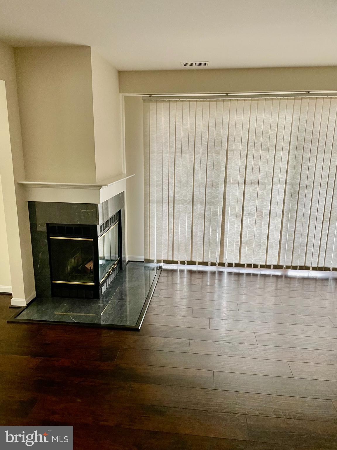 KENTLANDS RIDGE - Residential Lease