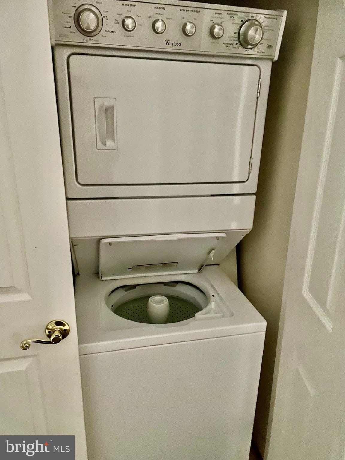 KENTLANDS RIDGE - Residential Lease