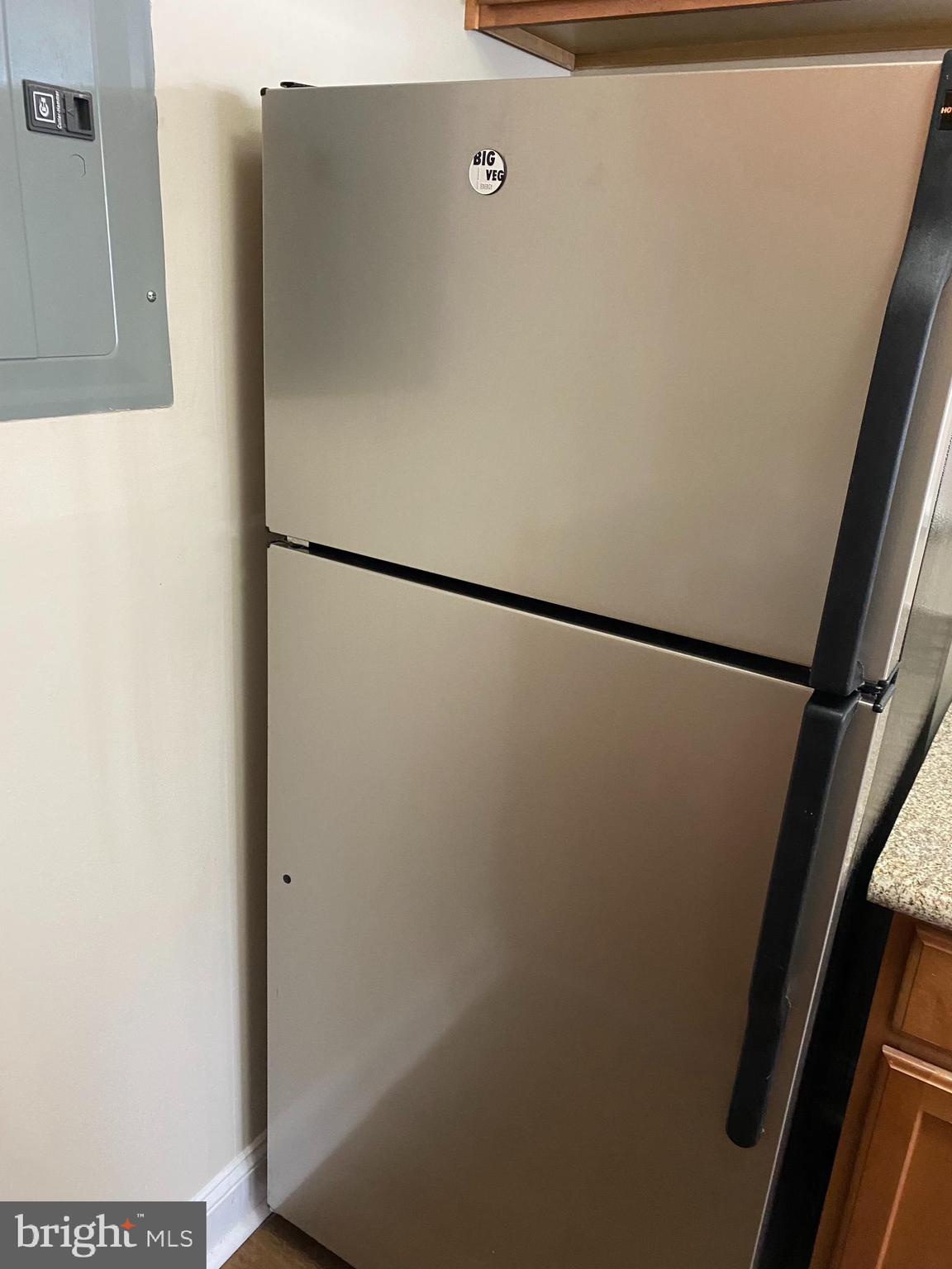 THE OAKS MAIN STREET LAUREL - Residential Lease