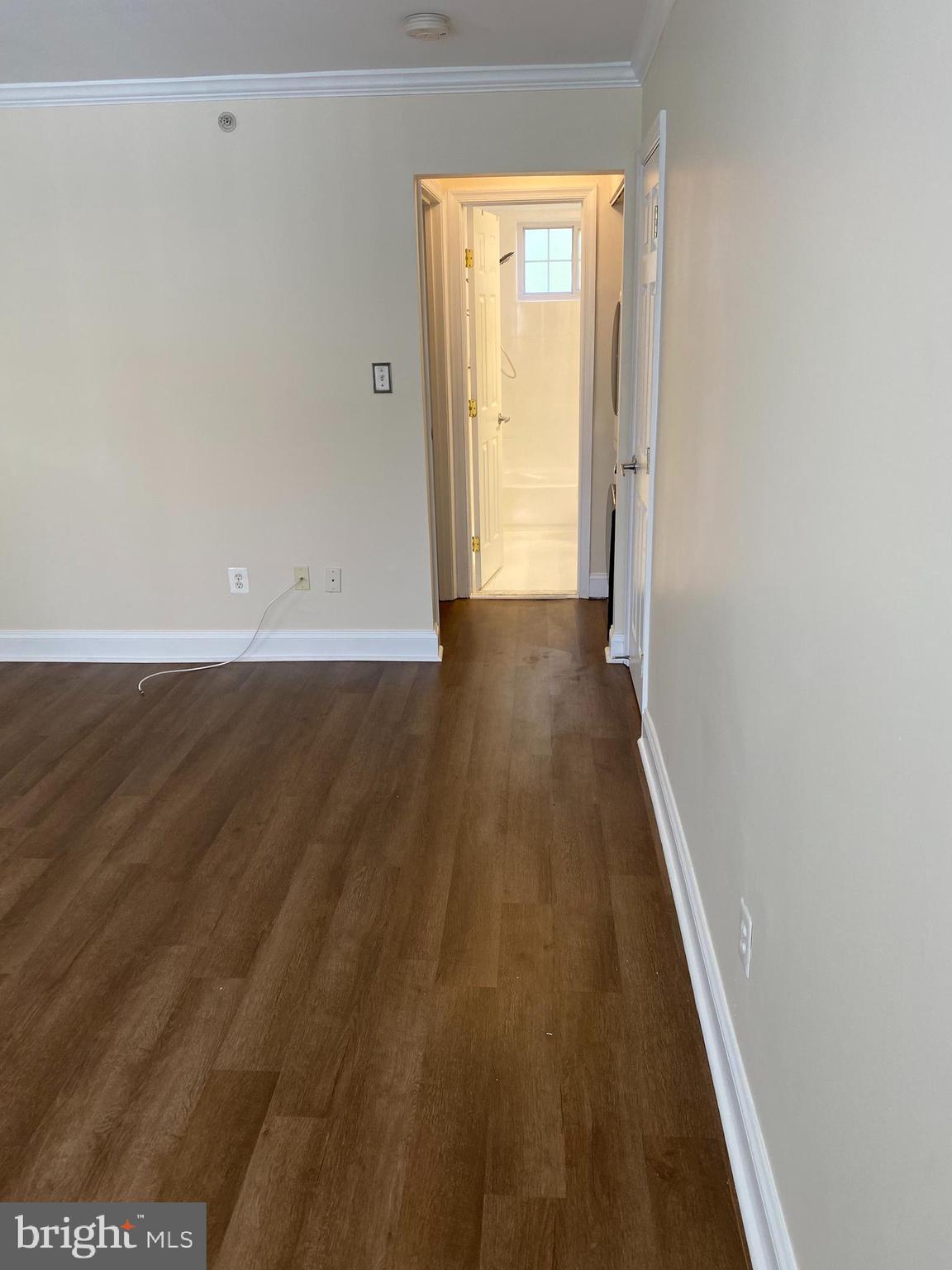 THE OAKS MAIN STREET LAUREL - Residential Lease