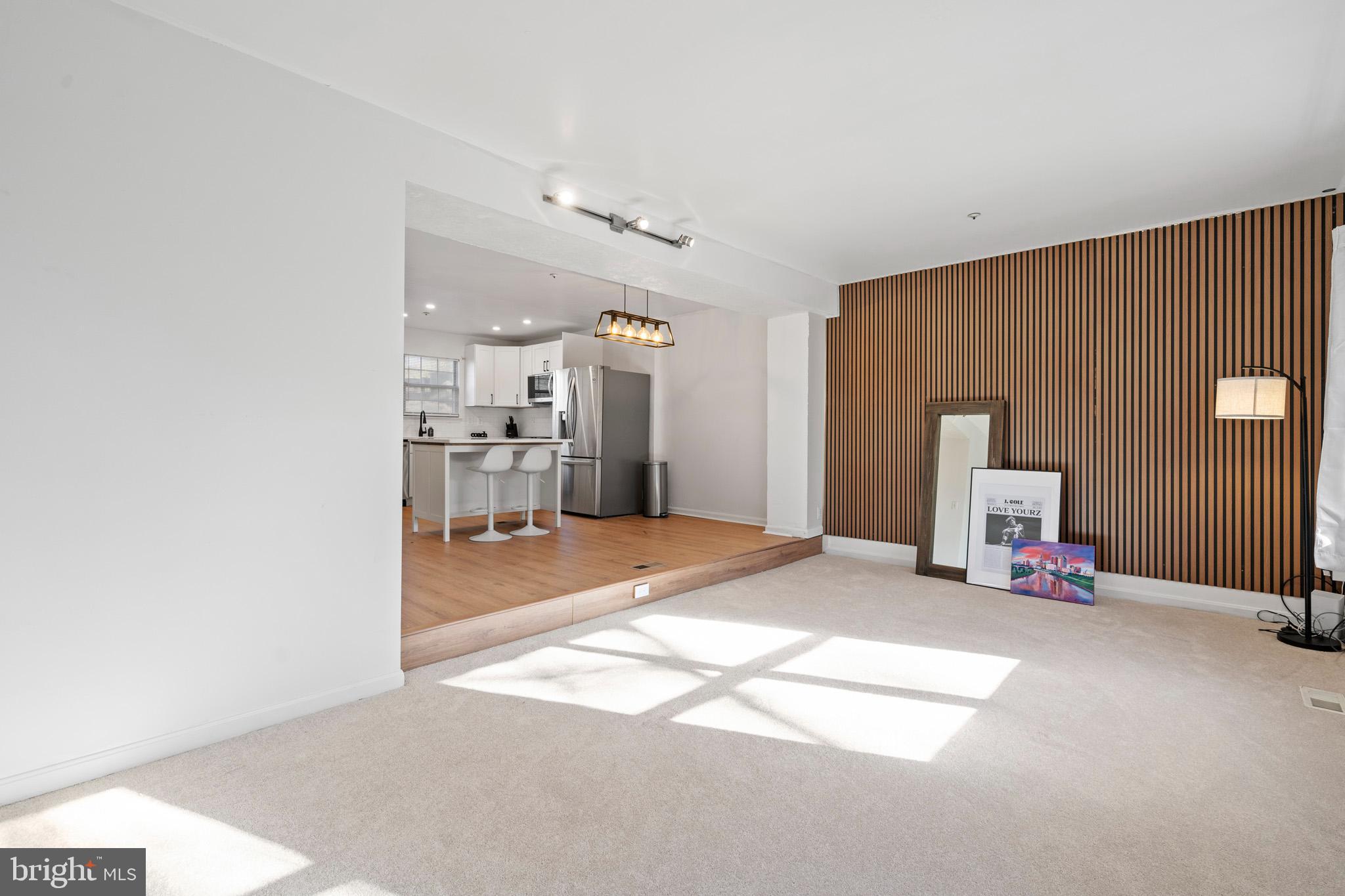 LONDON WOODS - Residential