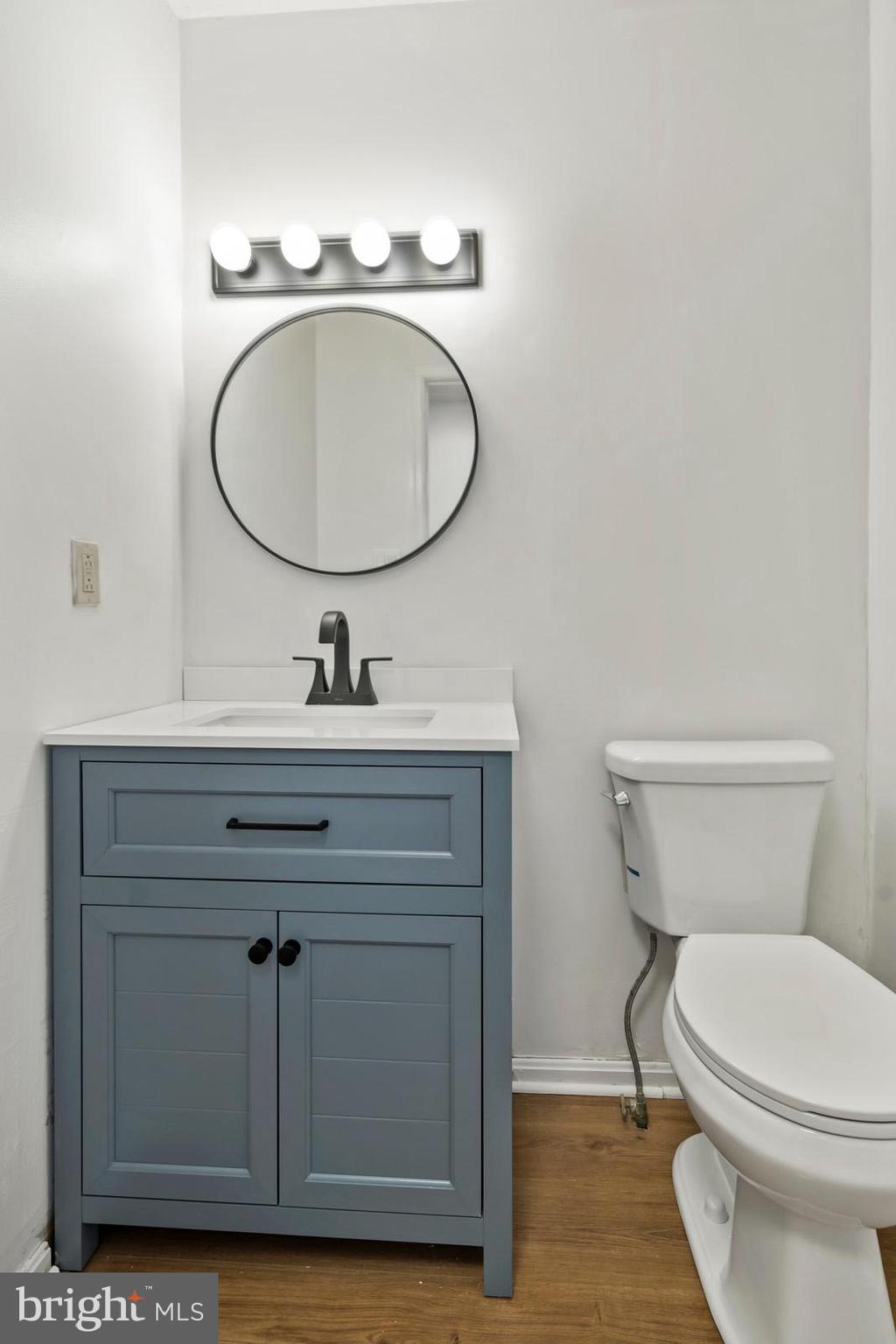 LONDON WOODS - Residential