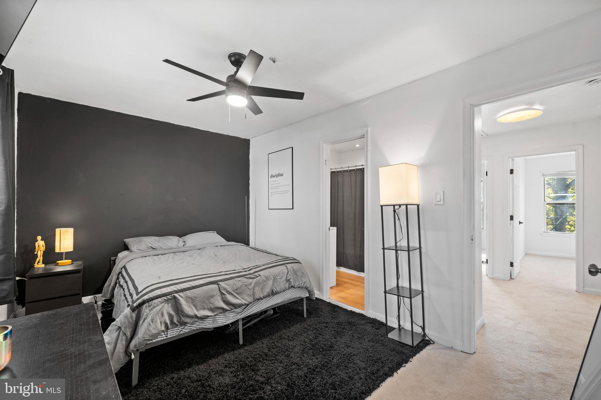 LONDON WOODS - Residential