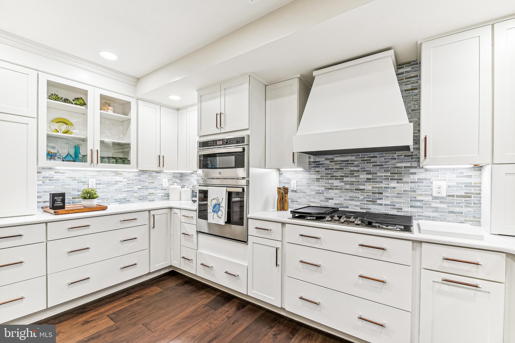CHESAPEAKE HARBOUR - Residential