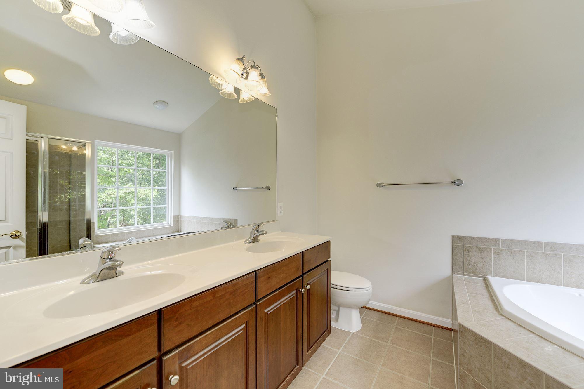 GROVE AT HUNTLEY MEADOWS - Residential Lease