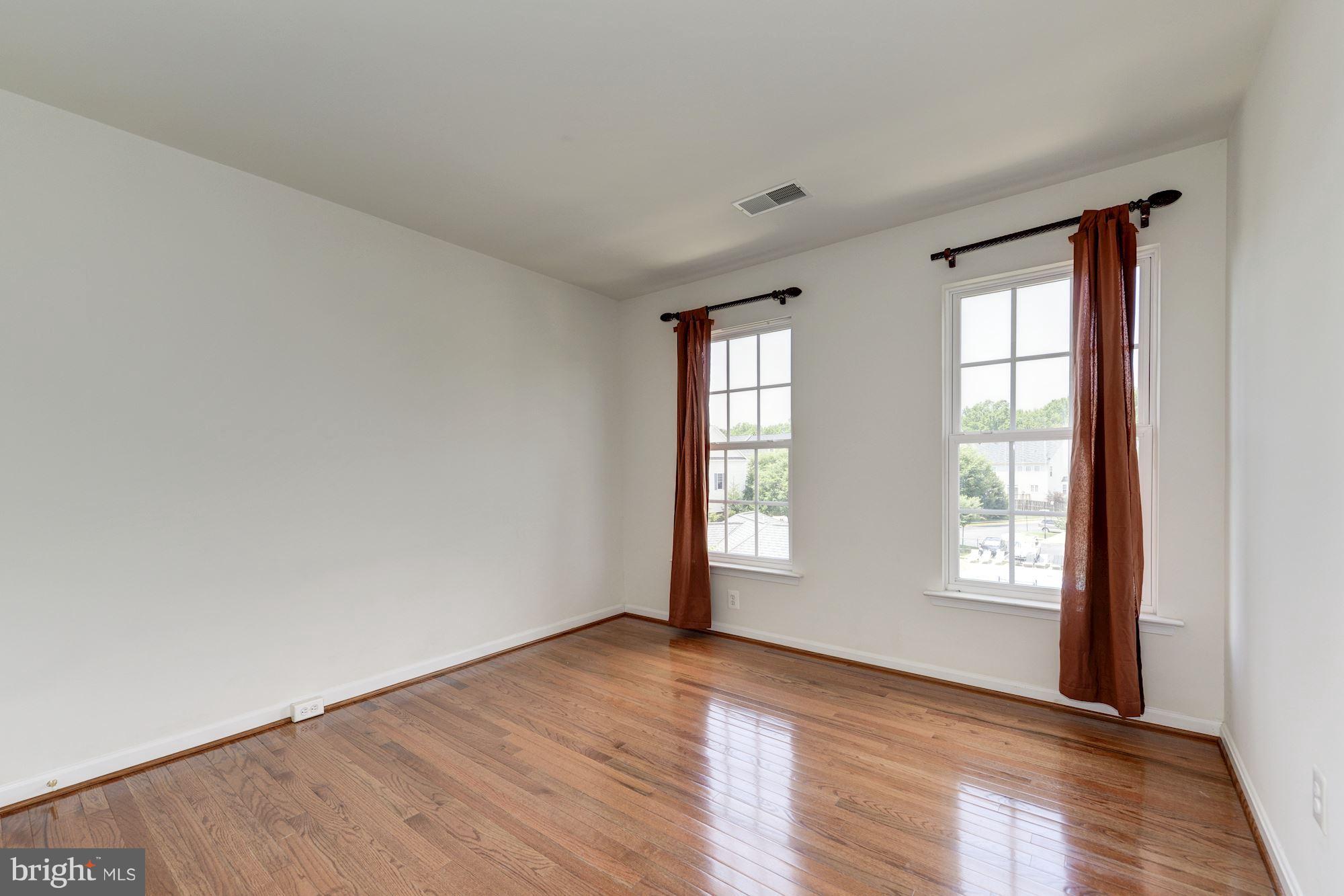 GROVE AT HUNTLEY MEADOWS - Residential Lease