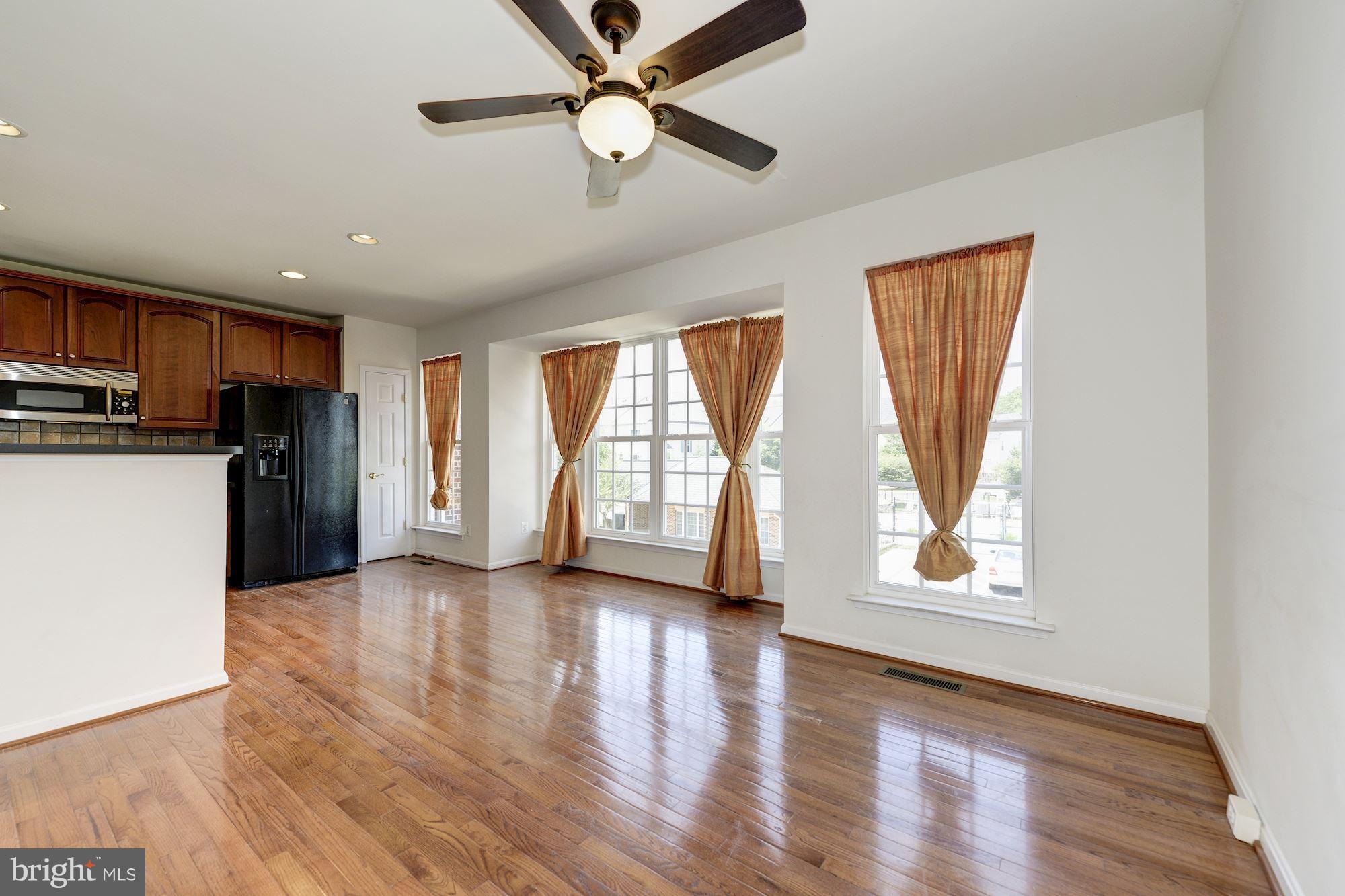 GROVE AT HUNTLEY MEADOWS - Residential Lease