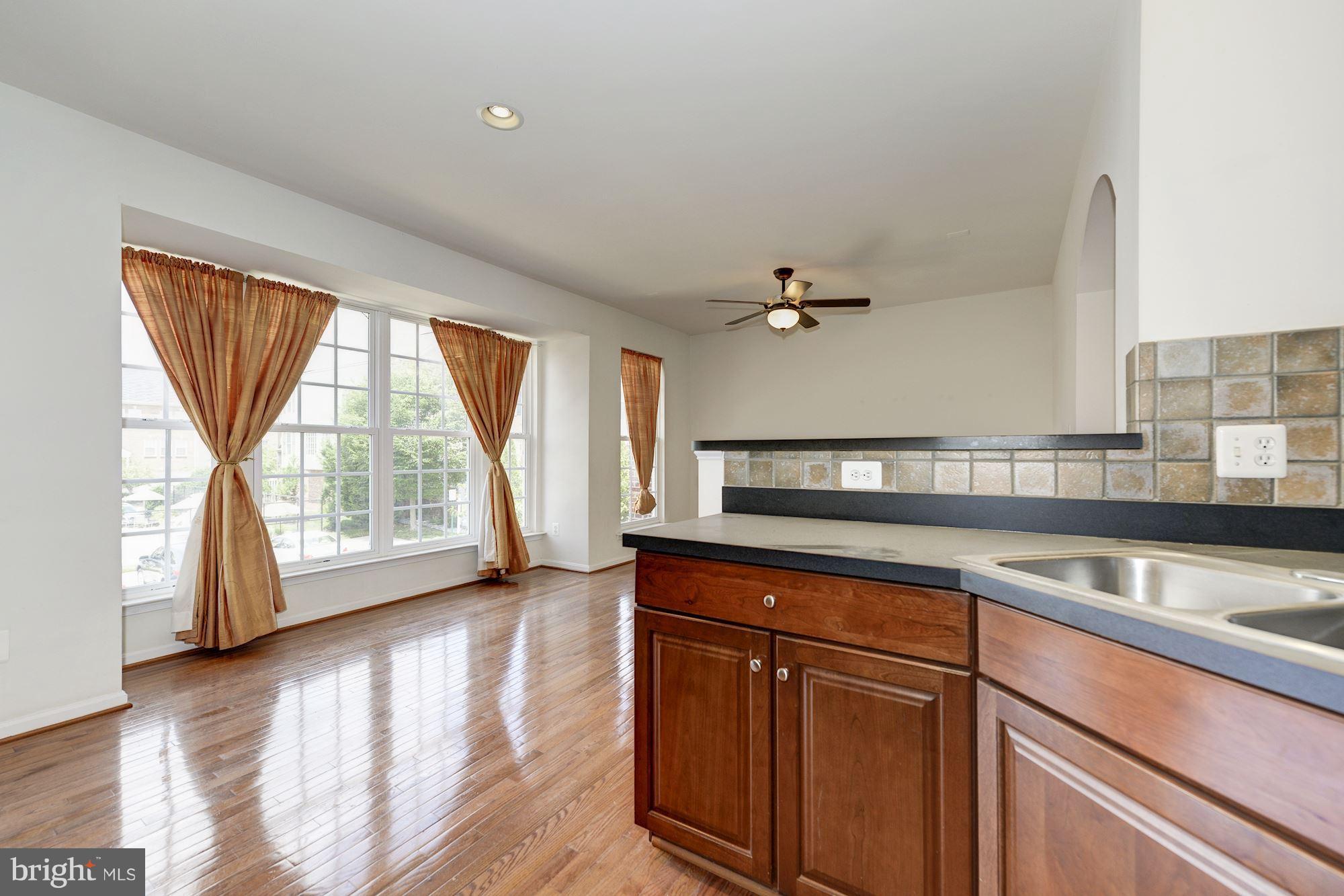 GROVE AT HUNTLEY MEADOWS - Residential Lease