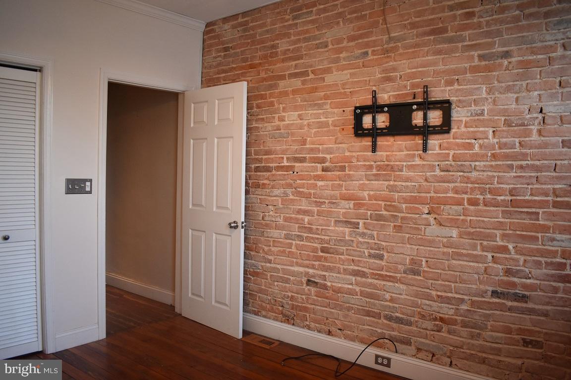 FEDERAL HILL HISTORIC DISTRICT - Residential Lease