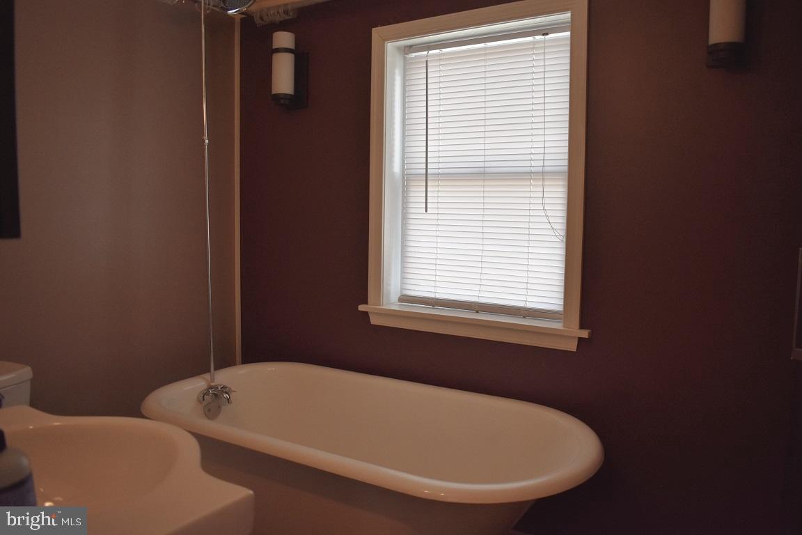 FEDERAL HILL HISTORIC DISTRICT - Residential Lease