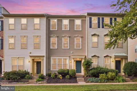 Townhouse For Sale - 43536 Mink Meadows Street<br/> CHANTILLY, VA 20152