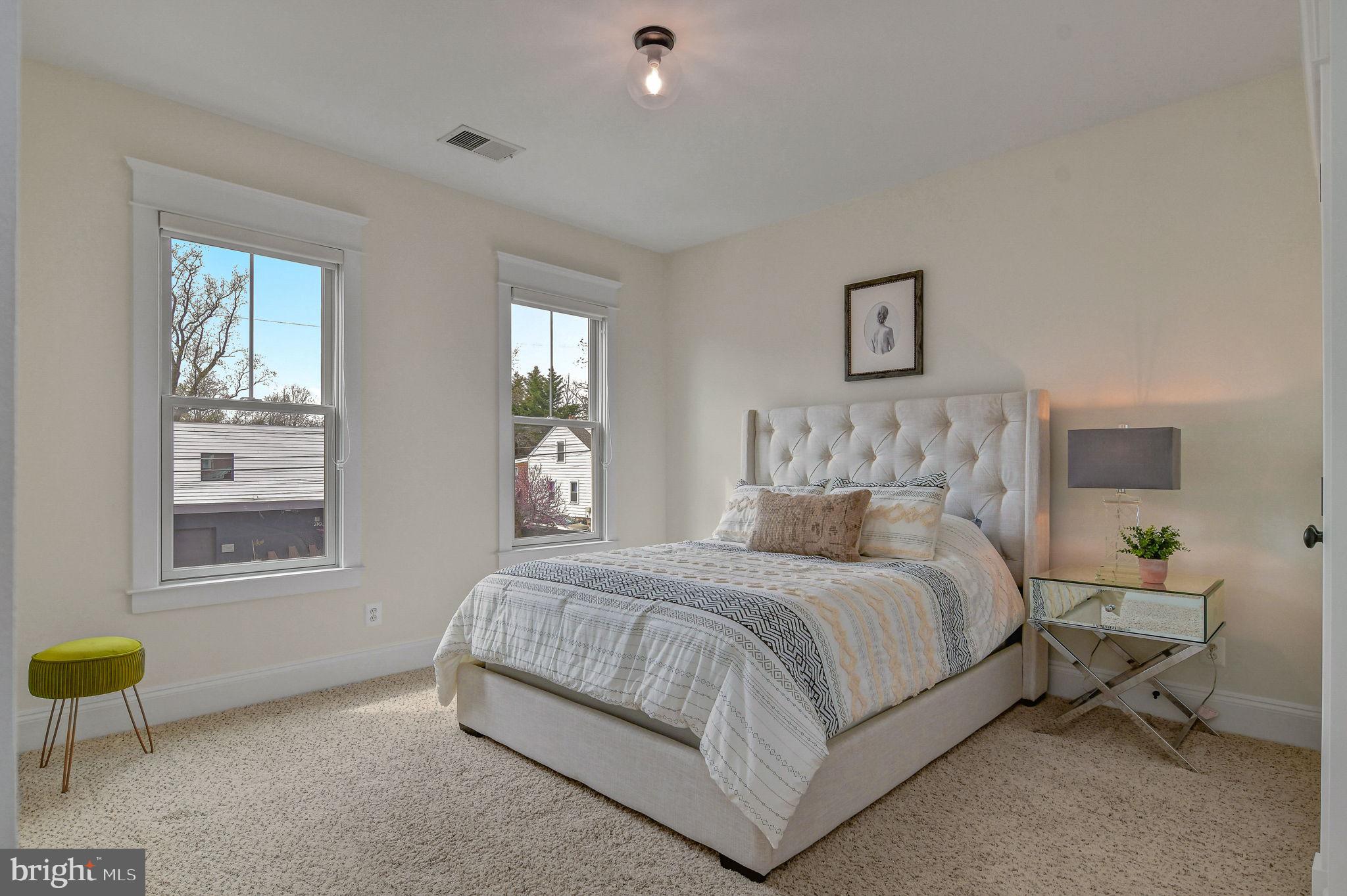 LYON PARK - Residential