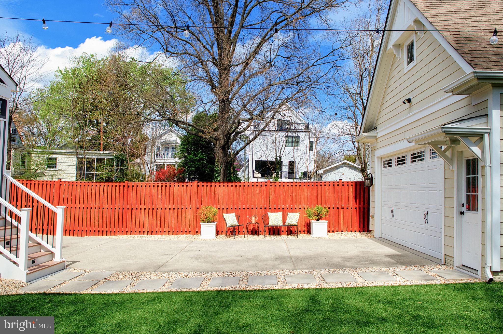 LYON PARK - Residential