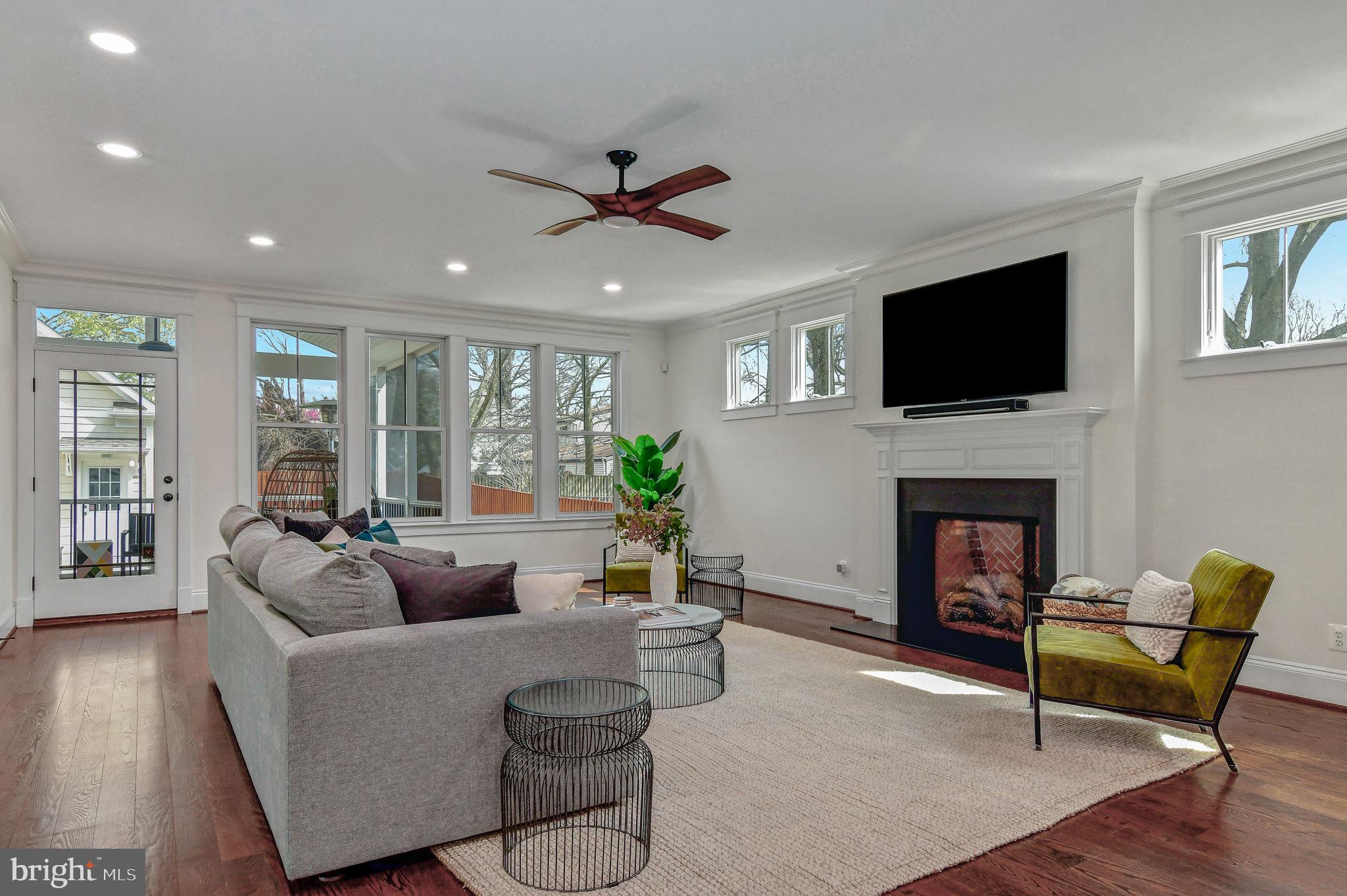 LYON PARK - Residential