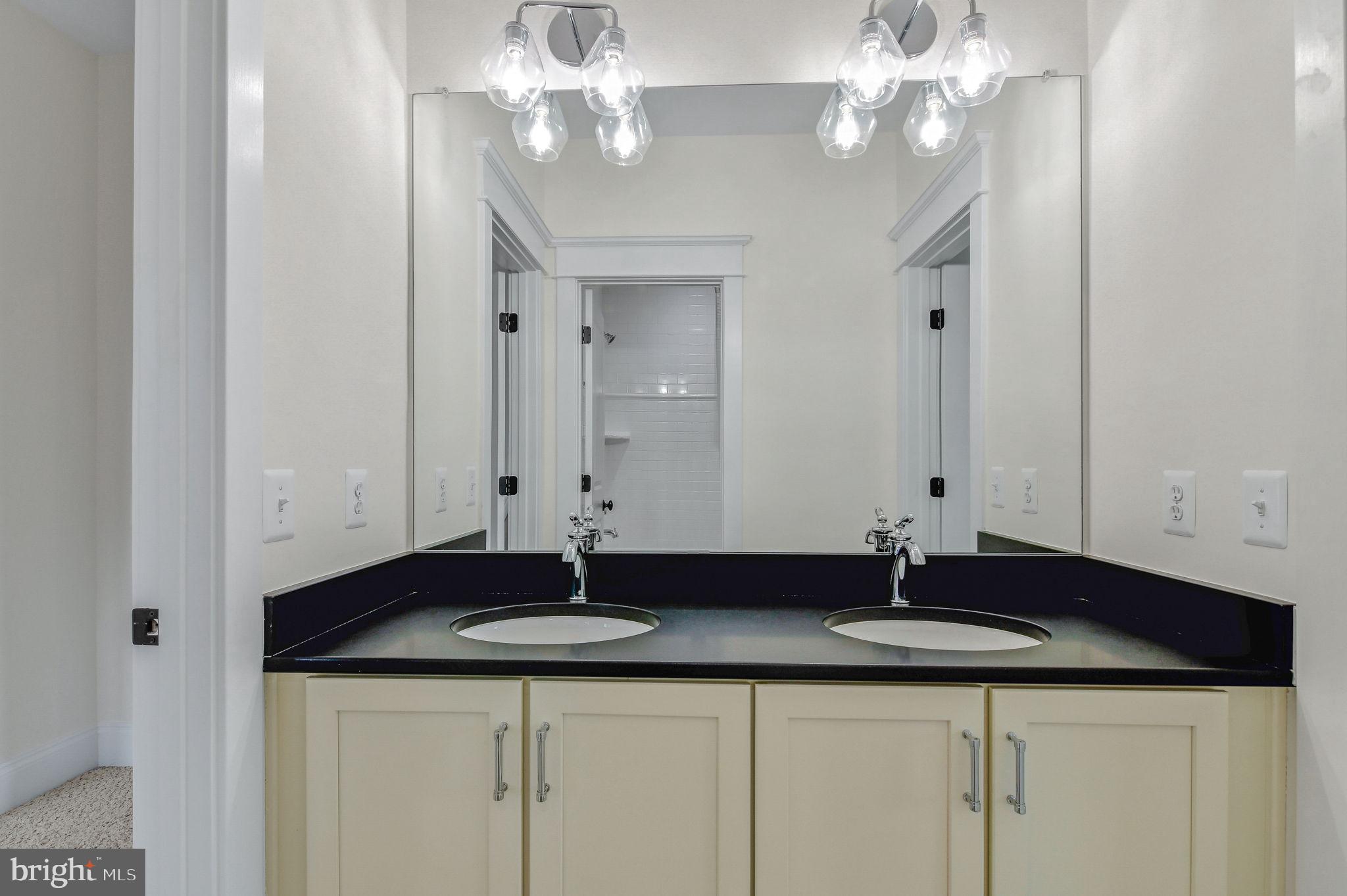 LYON PARK - Residential