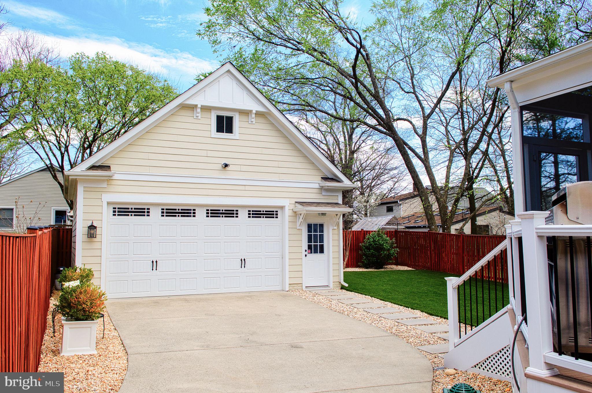 LYON PARK - Residential