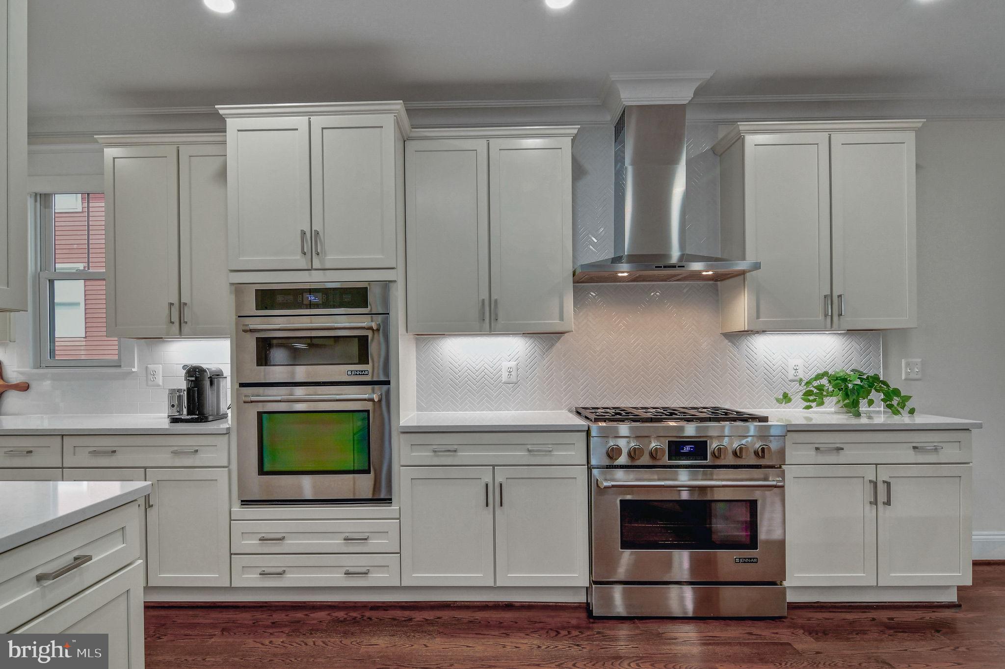 LYON PARK - Residential