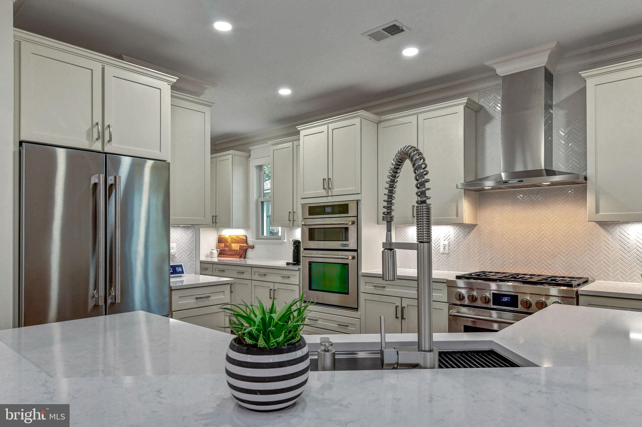 LYON PARK - Residential