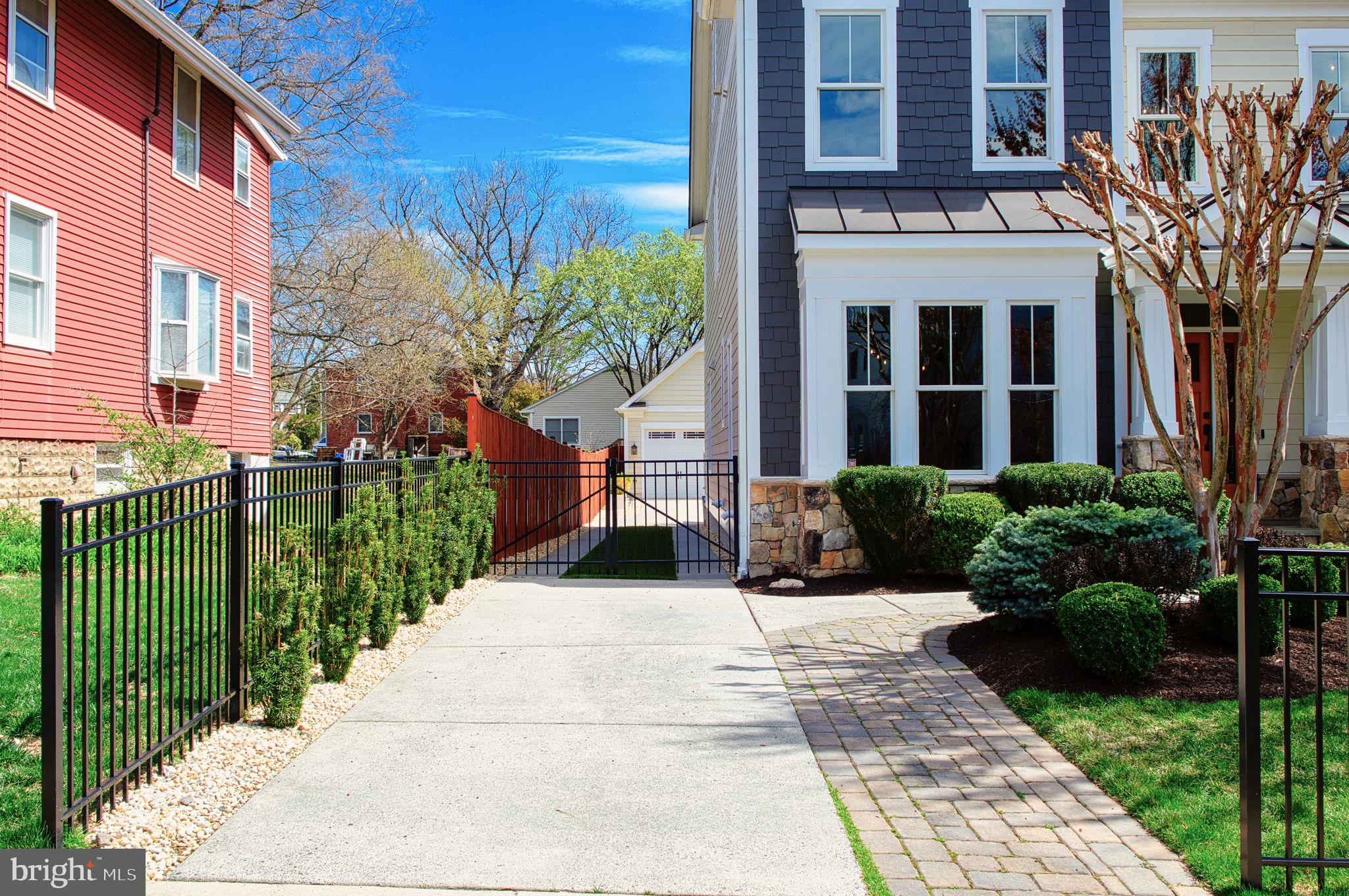 LYON PARK - Residential