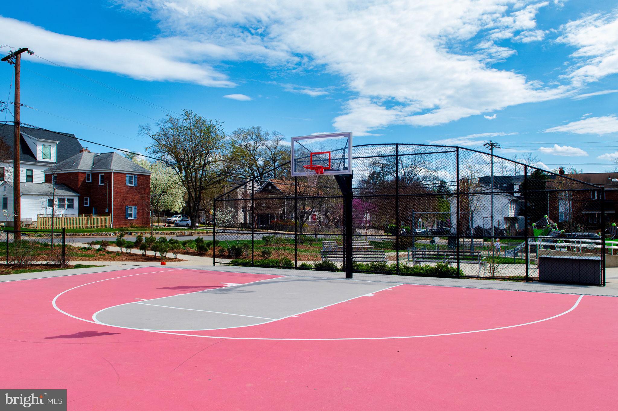 LYON PARK - Residential