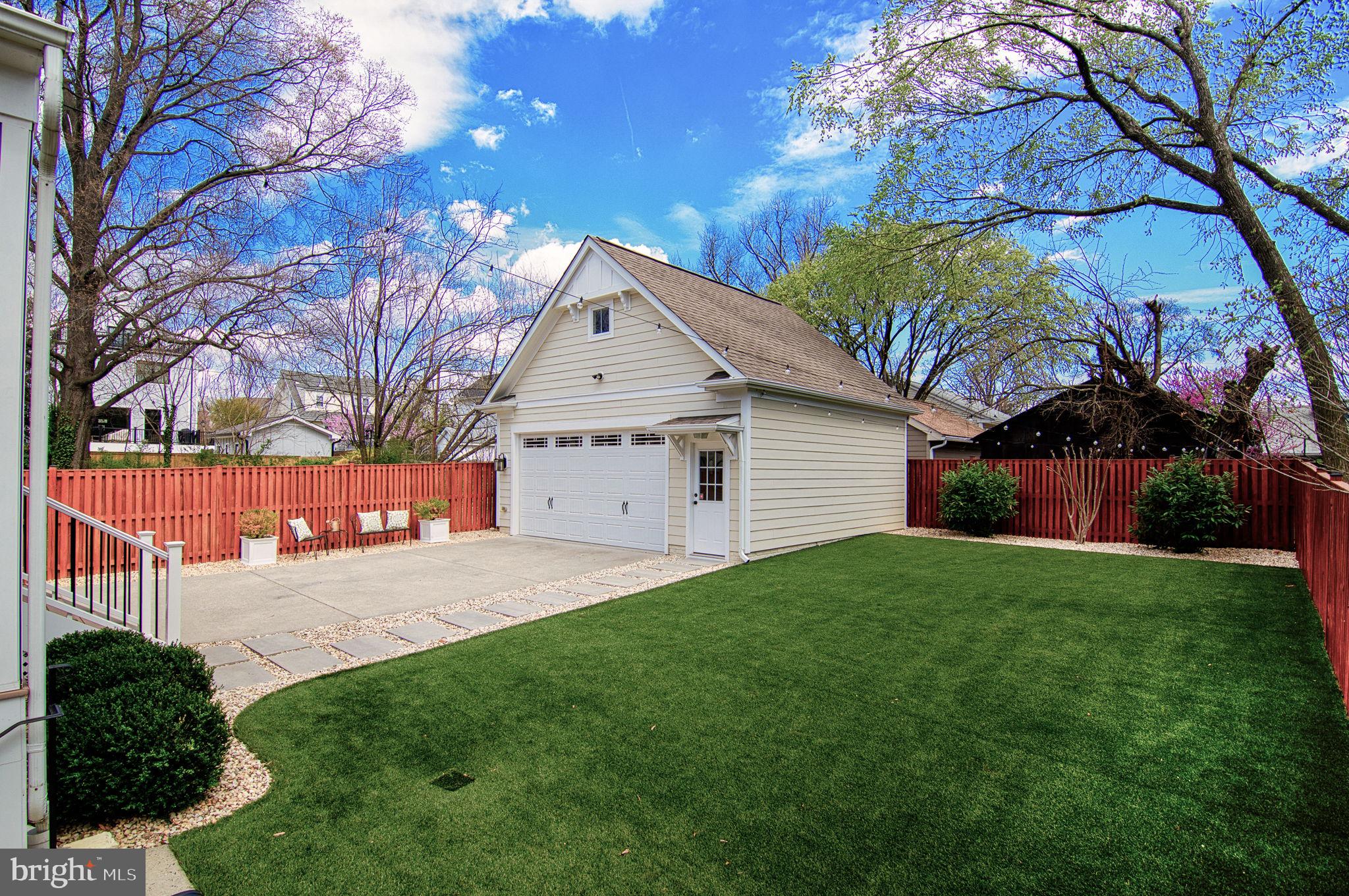 LYON PARK - Residential