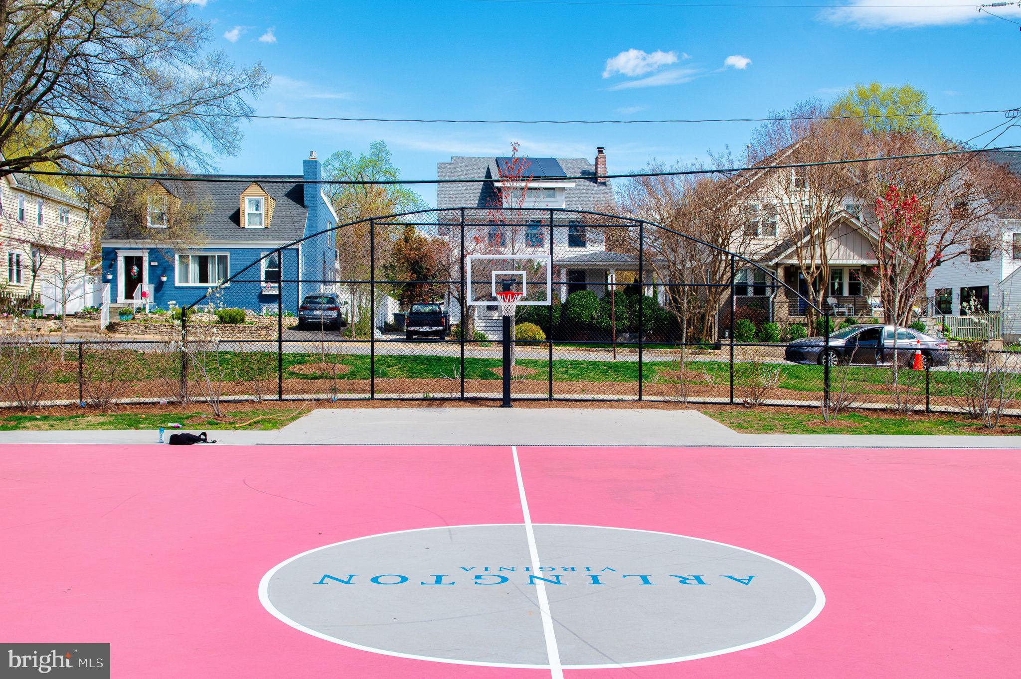 LYON PARK - Residential