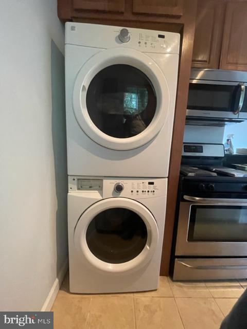 HIGHLAND AT LANDOVER STATION - Residential