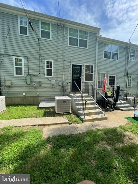 HIGHLAND AT LANDOVER STATION - Residential