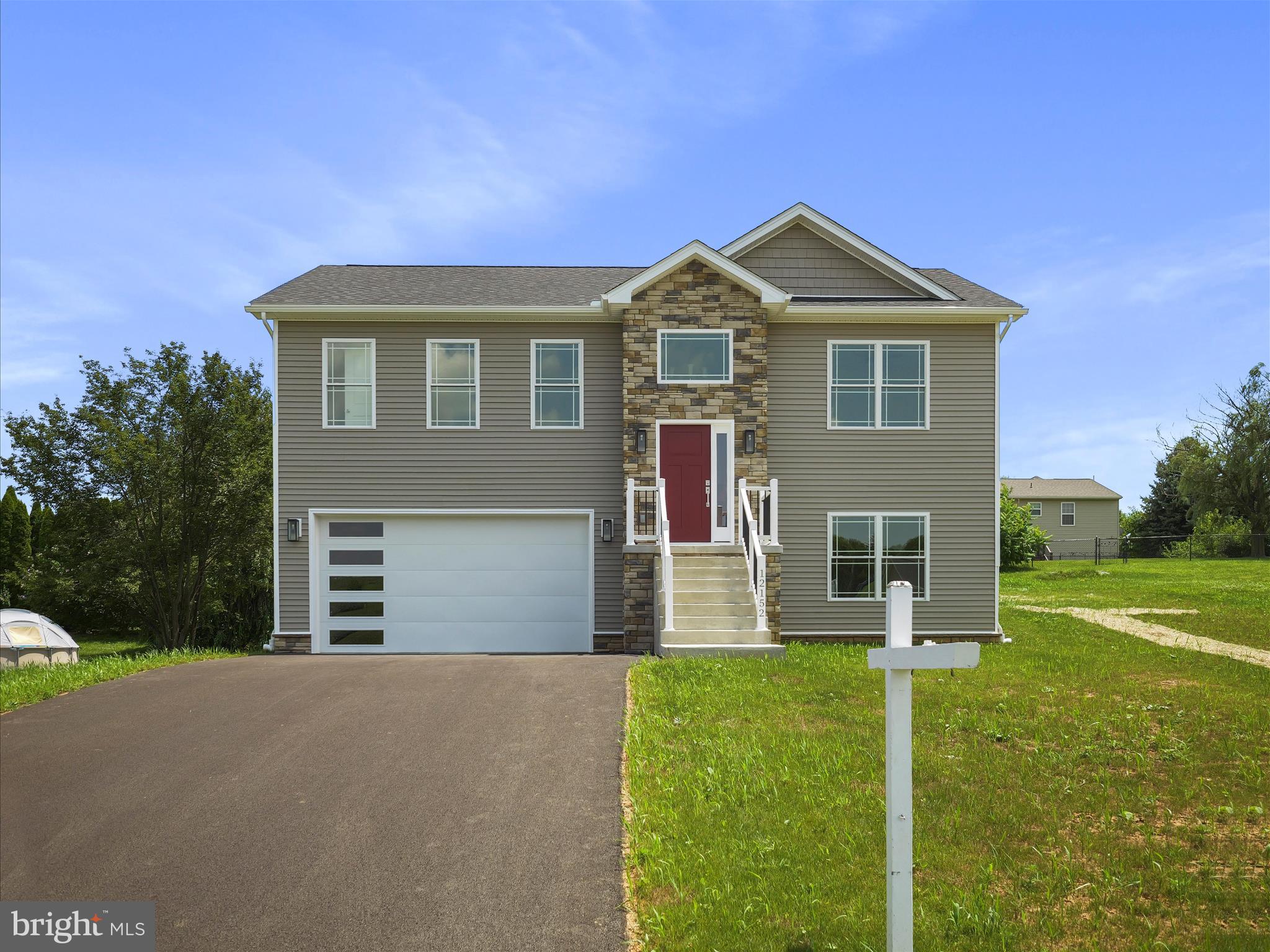 12152 REDHAWK DR