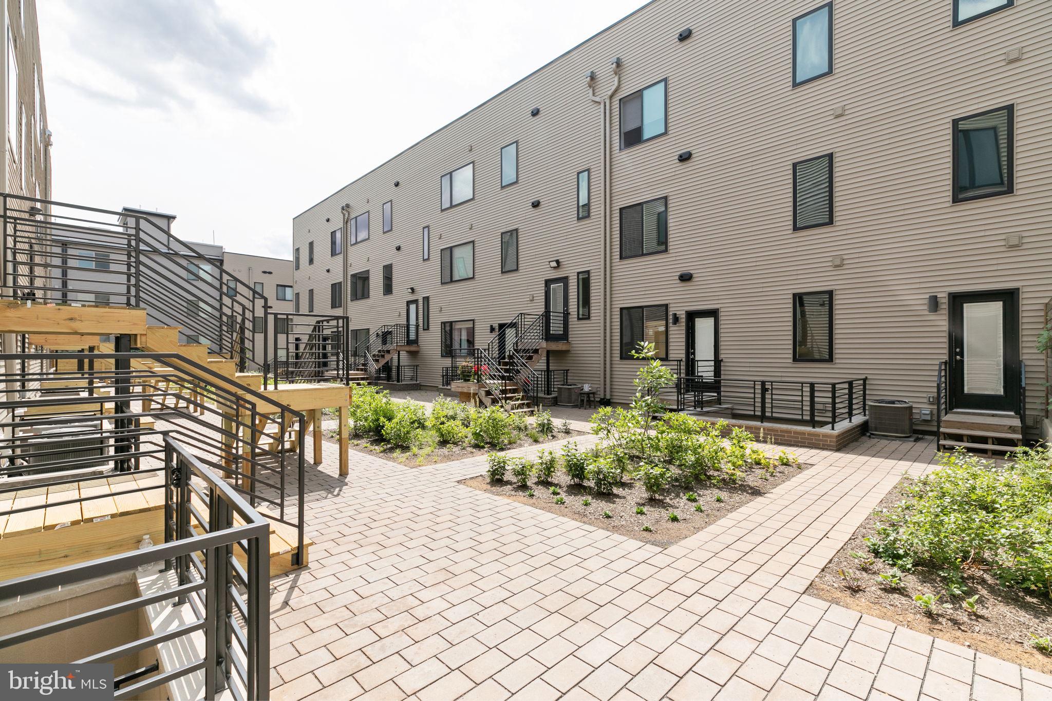 SOUTH KENSINGTON - Residential