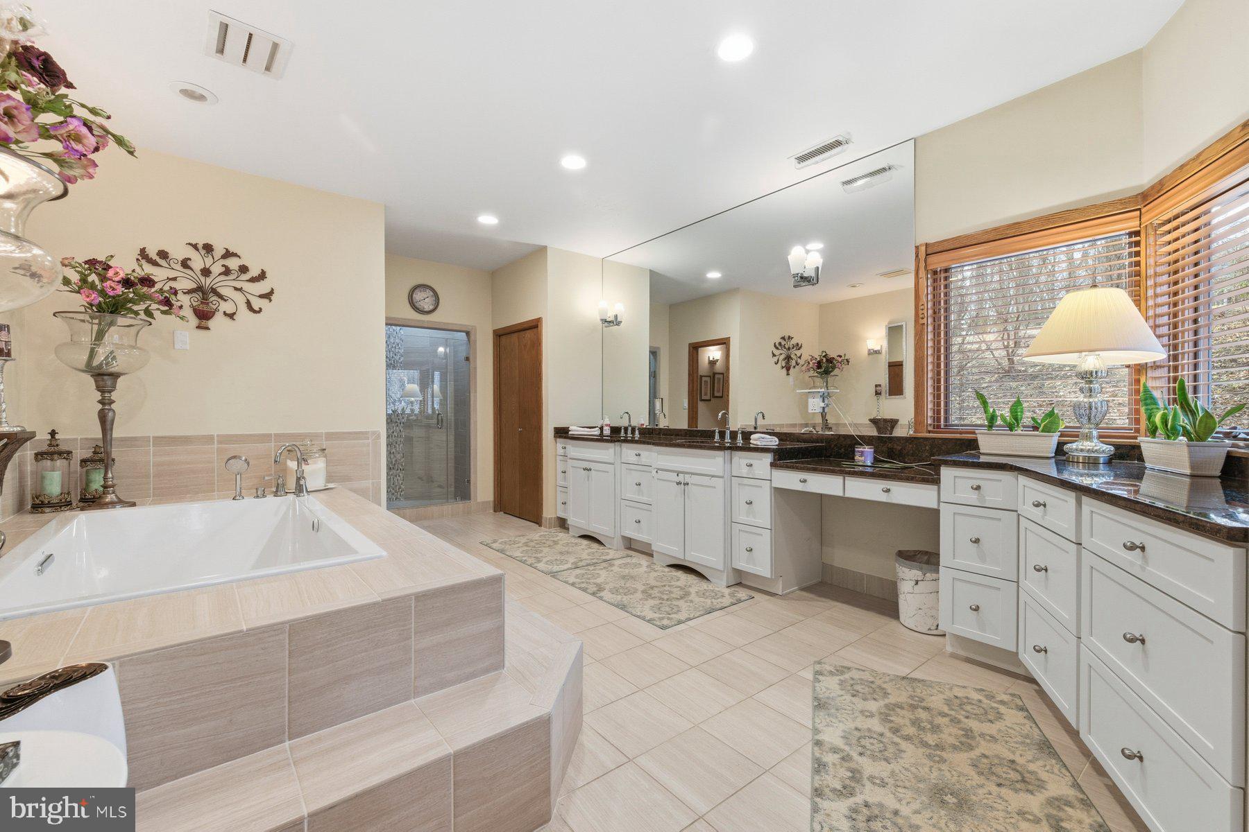 BUCKSKIN WOODS - Residential