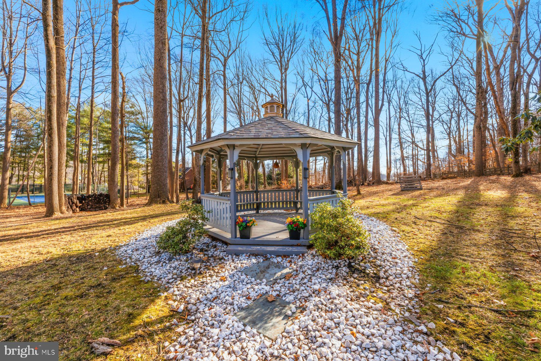 BUCKSKIN WOODS - Residential