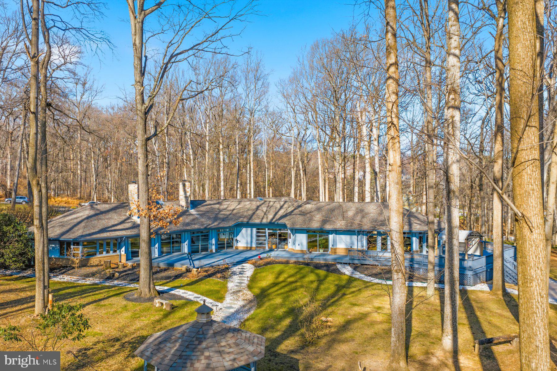 BUCKSKIN WOODS - Residential