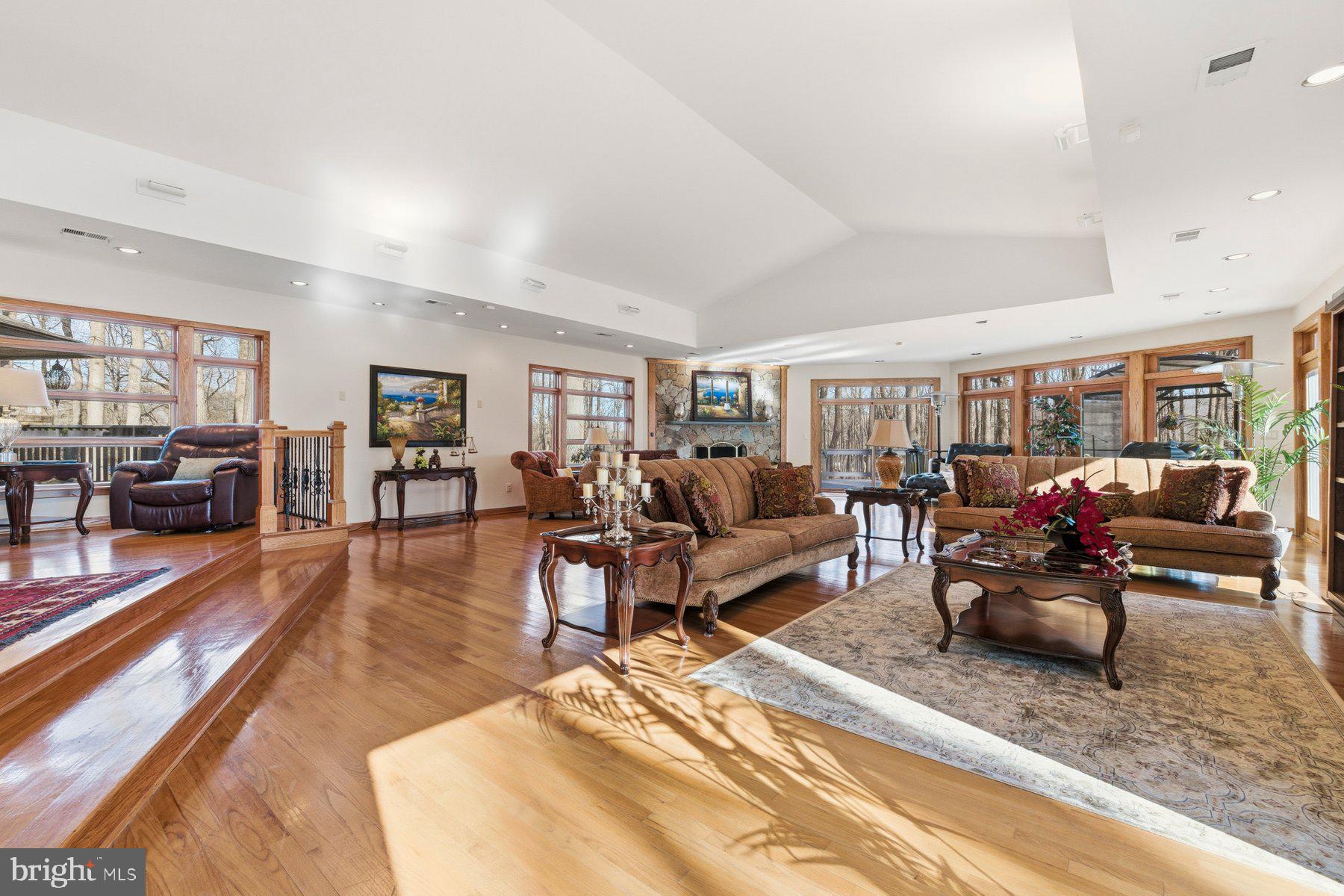 BUCKSKIN WOODS - Residential