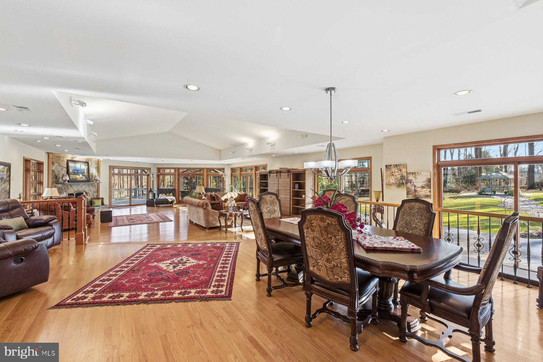 BUCKSKIN WOODS - Residential