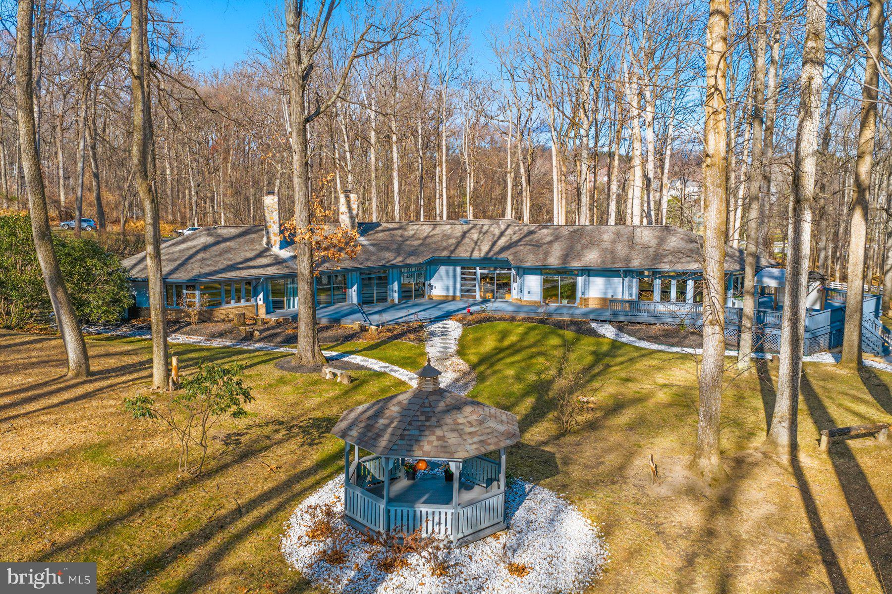 BUCKSKIN WOODS - Residential