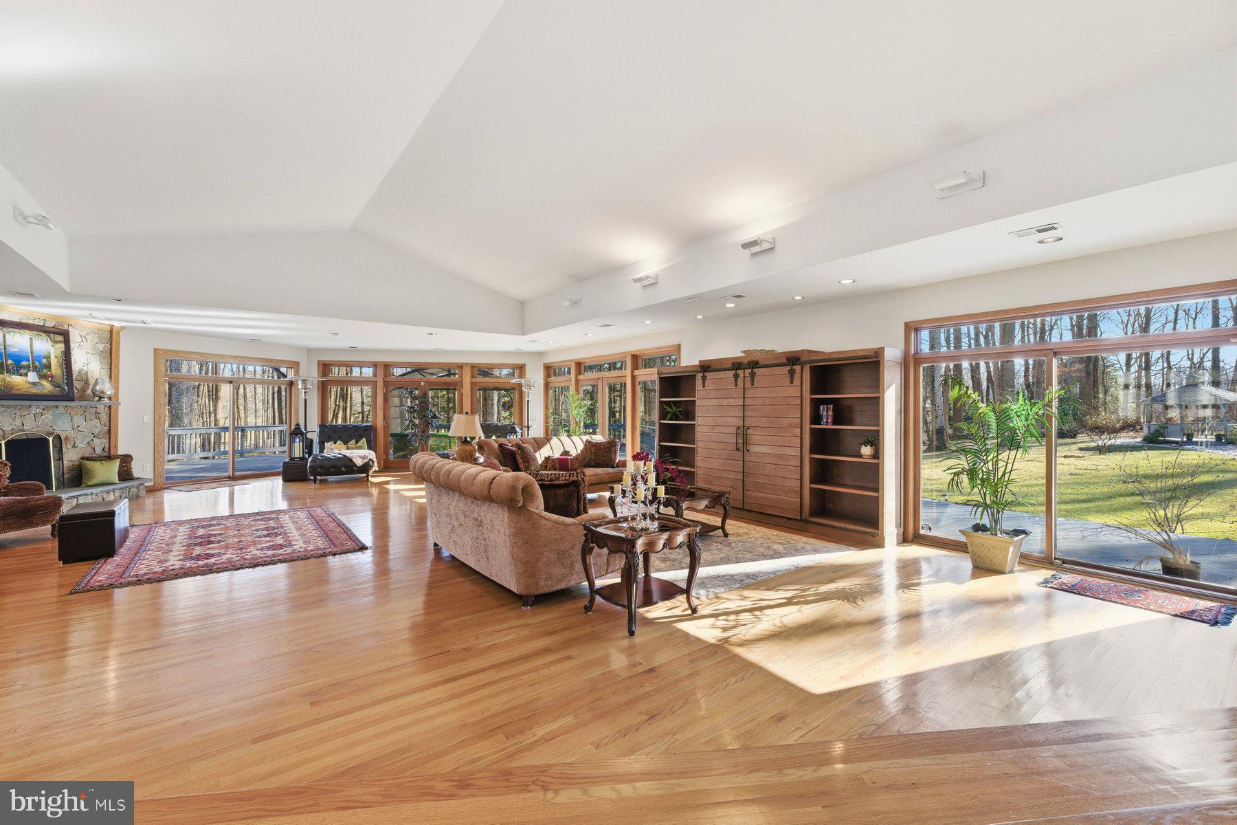 BUCKSKIN WOODS - Residential