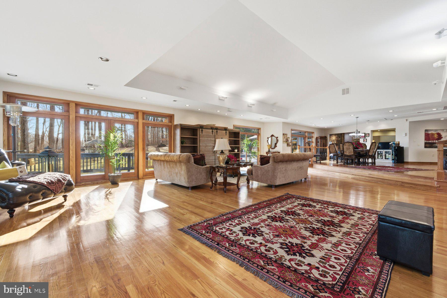 BUCKSKIN WOODS - Residential