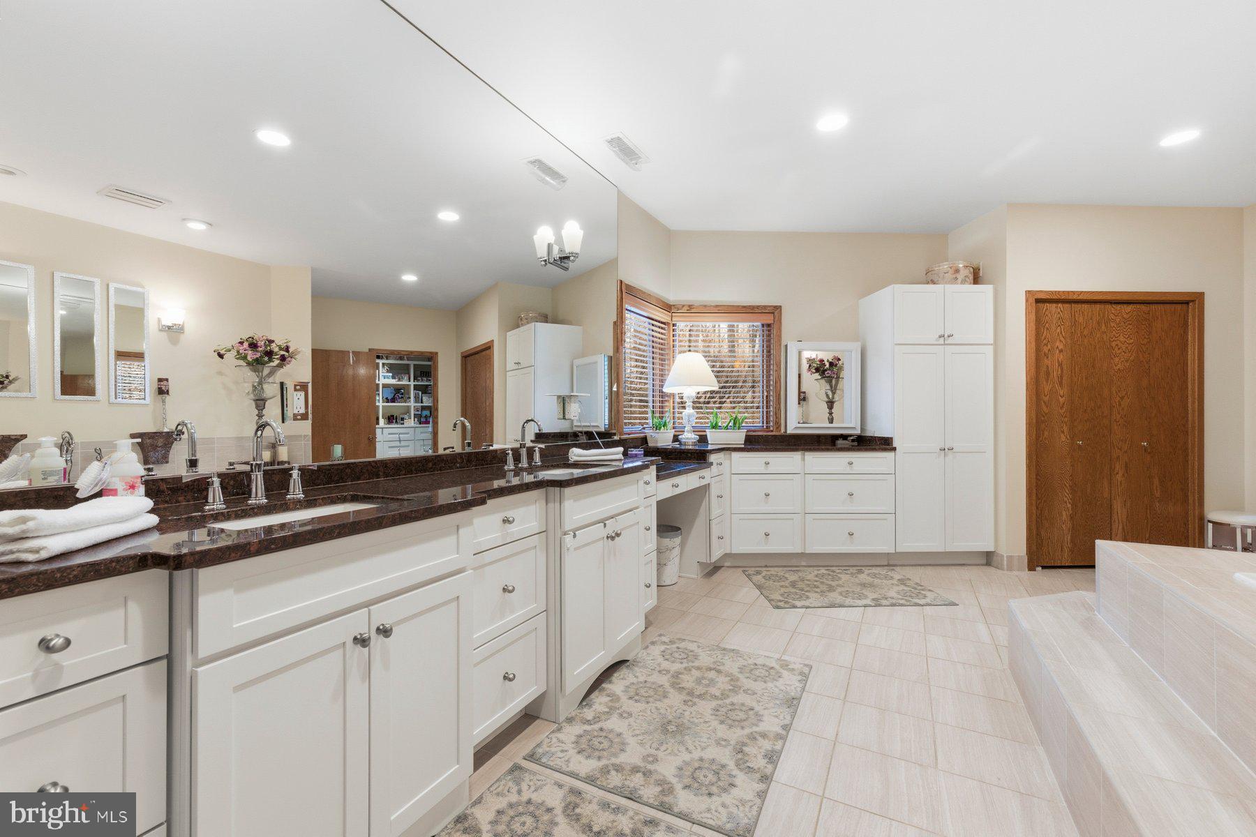 BUCKSKIN WOODS - Residential